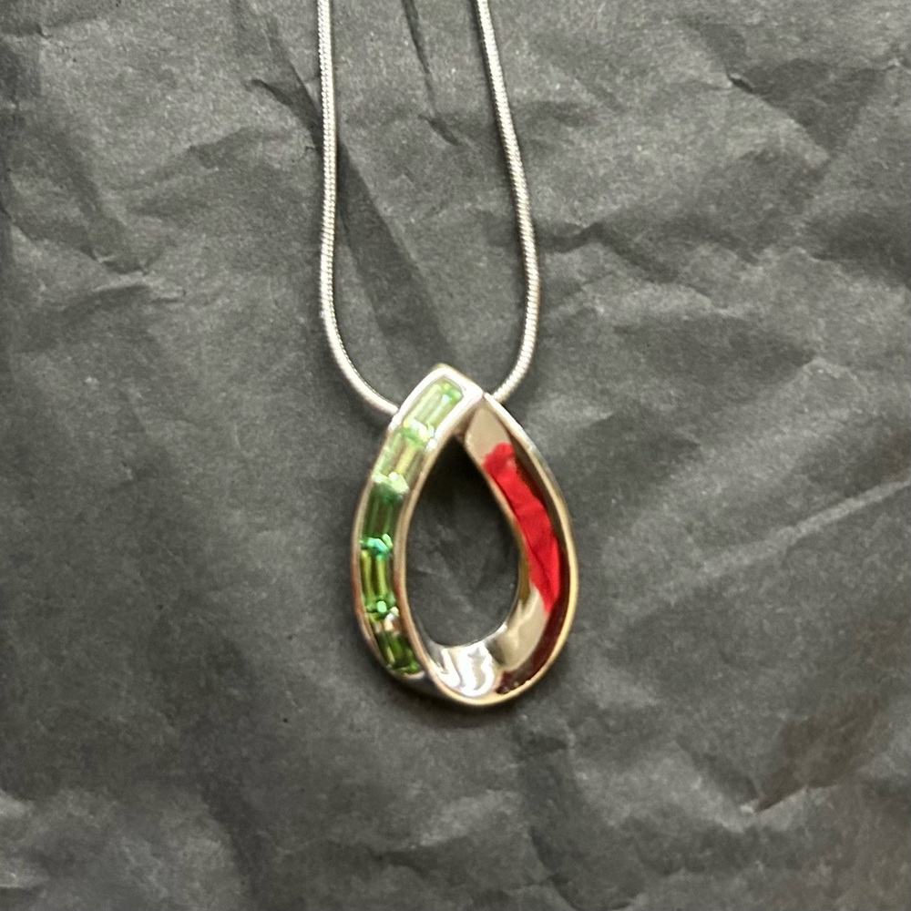 Lia Sophia Elegant Silver and Green teardrop Pendant Necklace